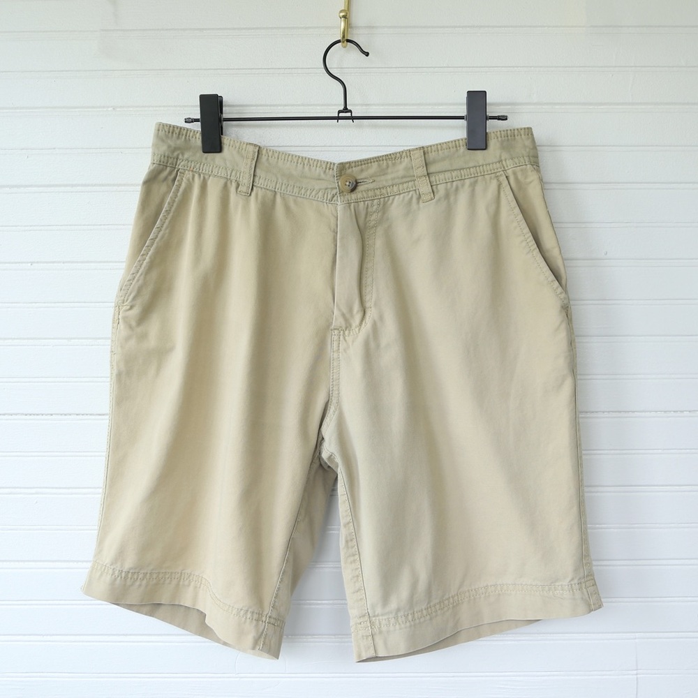 Casual khaki shorts SZ 32
